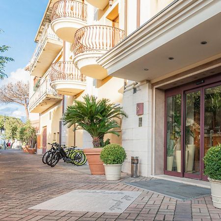 Hotel Cala Del Porto Vibo Valentia Marina Bagian luar foto