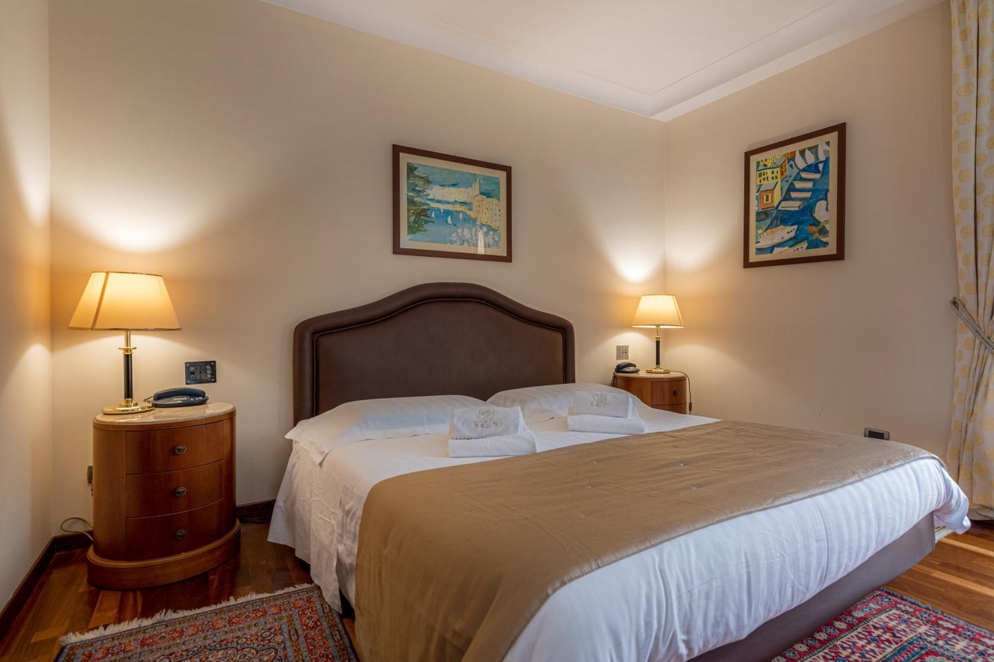 Hotel Cala Del Porto Vibo Valentia Marina Bagian luar foto