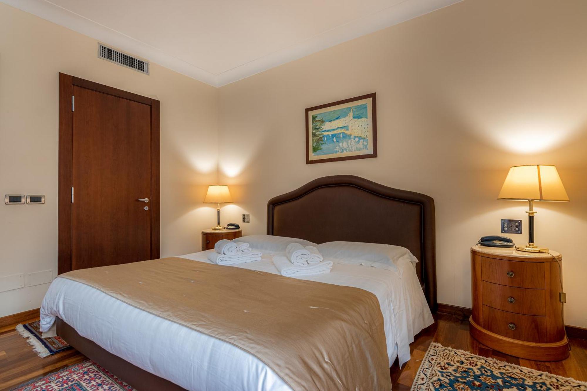 Hotel Cala Del Porto Vibo Valentia Marina Bagian luar foto