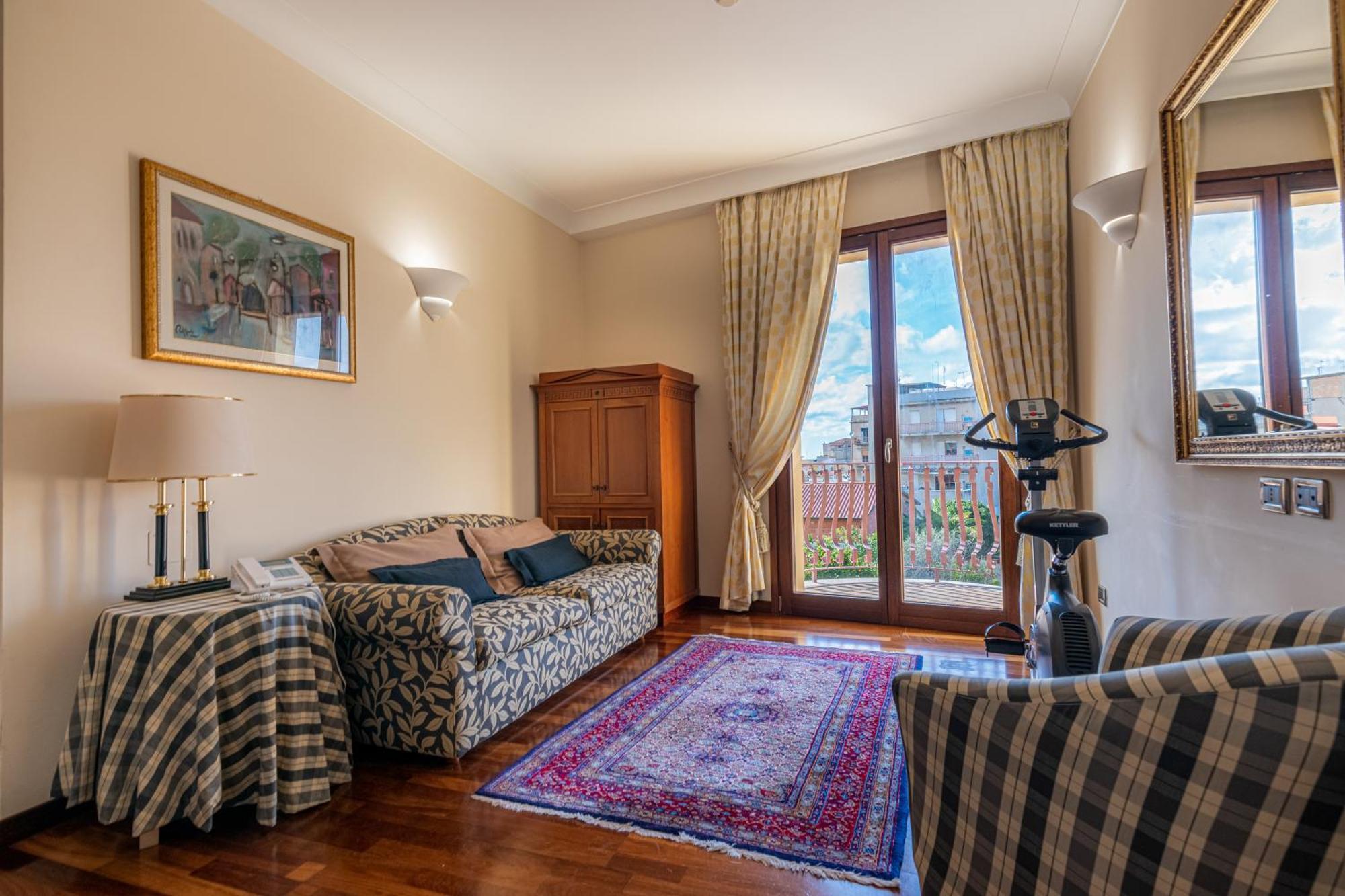 Hotel Cala Del Porto Vibo Valentia Marina Bagian luar foto
