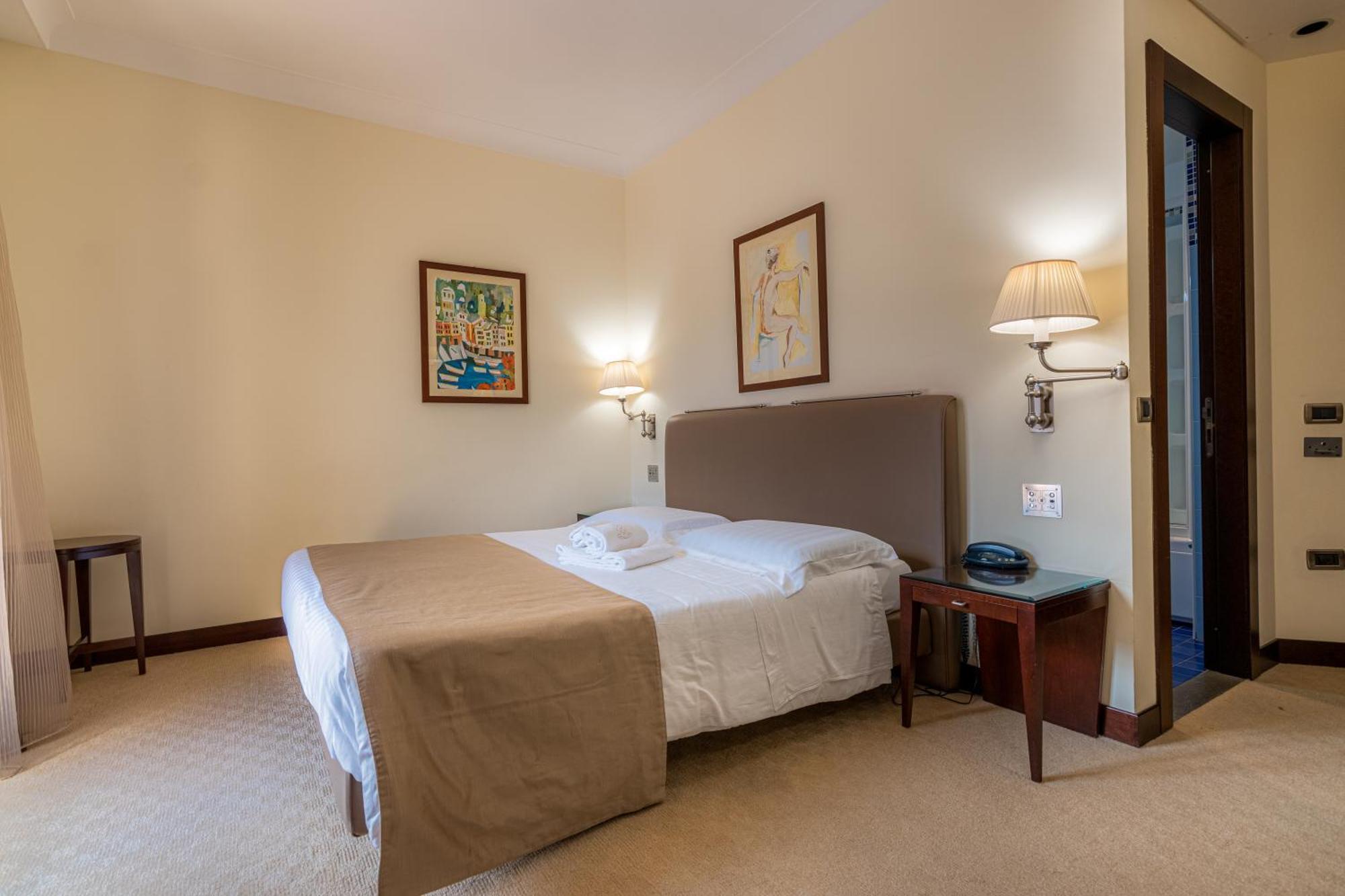 Hotel Cala Del Porto Vibo Valentia Marina Bagian luar foto