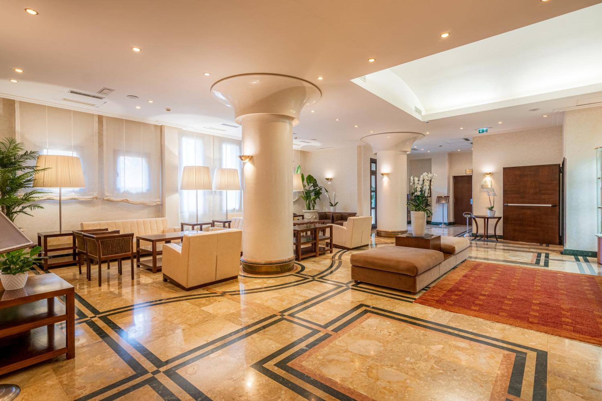 Hotel Cala Del Porto Vibo Valentia Marina Bagian luar foto