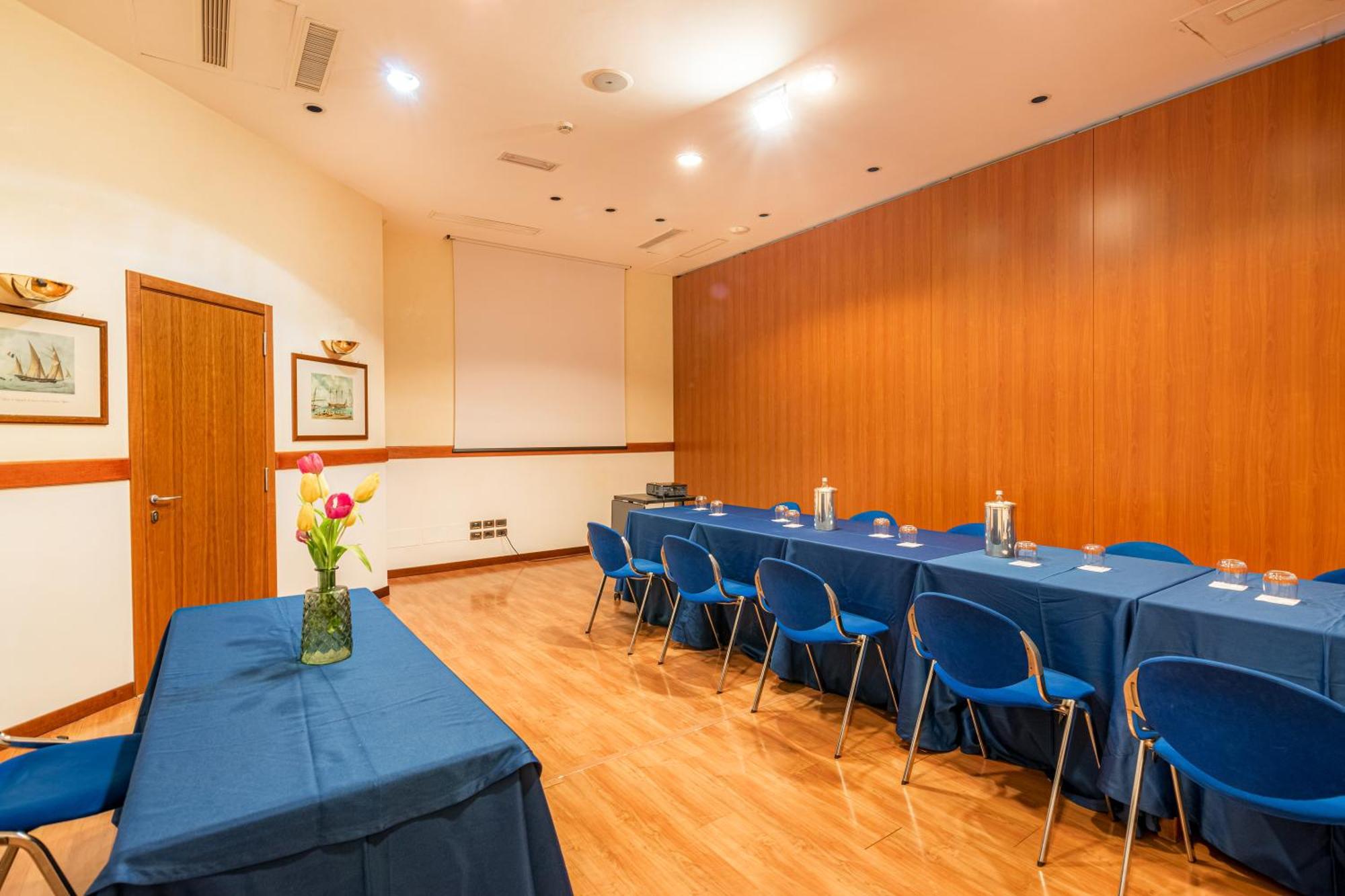 Hotel Cala Del Porto Vibo Valentia Marina Bagian luar foto