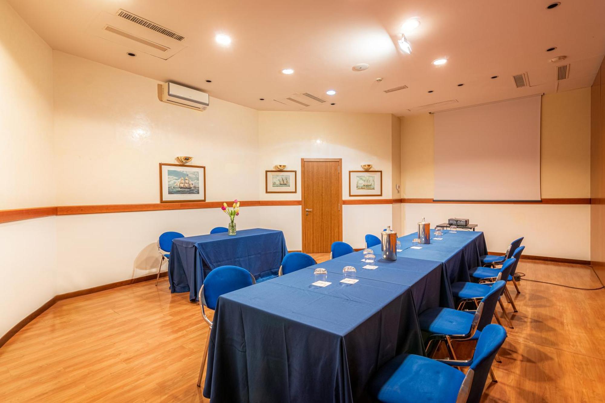 Hotel Cala Del Porto Vibo Valentia Marina Bagian luar foto